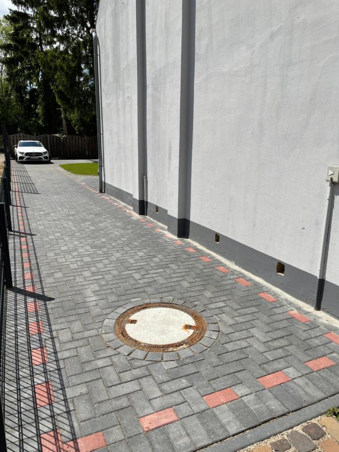 Citygluecknms - Direkt Am Bahnhof Und Einkaufszentrum Neumünster Exteriér fotografie